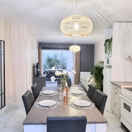 Le Bayard Authentique Maison Sétoise Patio Climatisée Centre Historique Parking Payant à Proximité